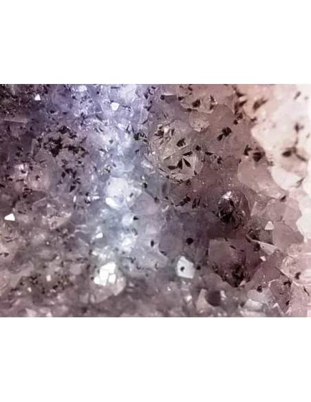 Améthyste, quartz rutiles  Géode chapelle