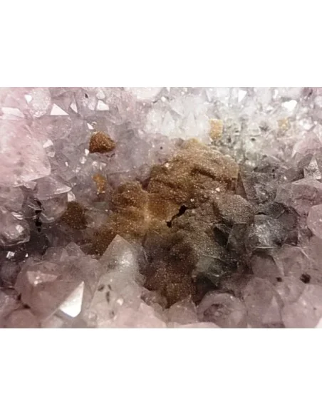 Améthyste, quartz rutiles  Géode chapelle