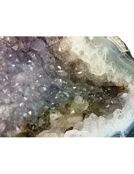 Améthyste, quartz rutiles  Géode chapelle