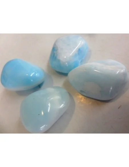 Aragonite bleue en pendentif