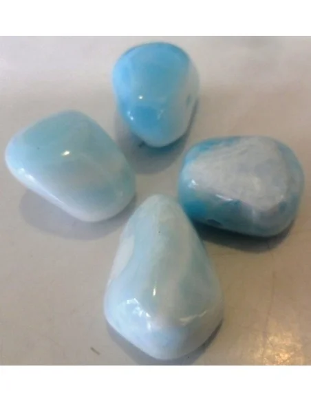 Aragonite bleue en pendentif