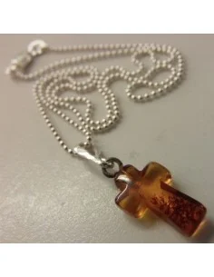 Ambre croix, chaine argent