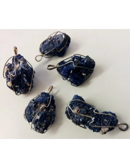 Azurite cristallisee en pendentif Azurite cristallisee en pendentif