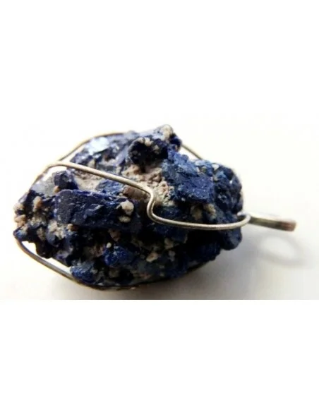 Azurite cristallisee en pendentif Azurite cristallisee en pendentif