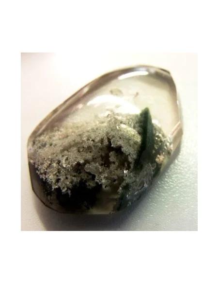 Cabochon de Tourmaline verte et lodolite Cabochon de Tourmaline verte et lodolite