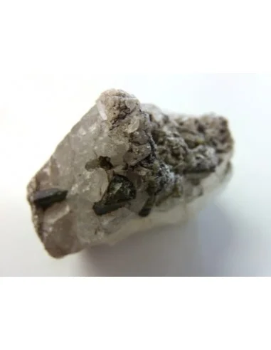 Tourmaline verte sur quartz