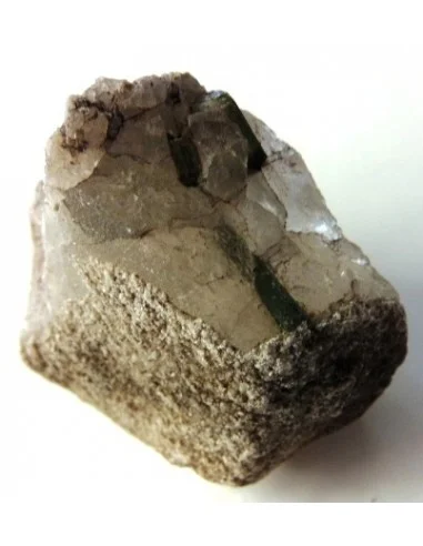 Tourmaline verte sur quartz
