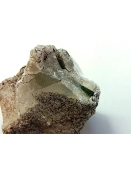 Tourmaline verte sur quartz