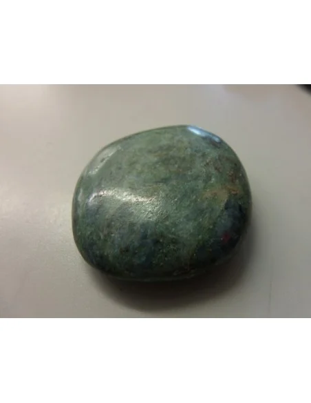 Zoisite rubis galet litotherapie 23 à 38g Zoisite rubis galet litotherapie 23 à 38g