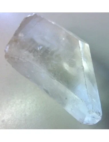 Pointe naturelle quartz pyramidale