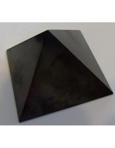 Shungit pyramide 4cm