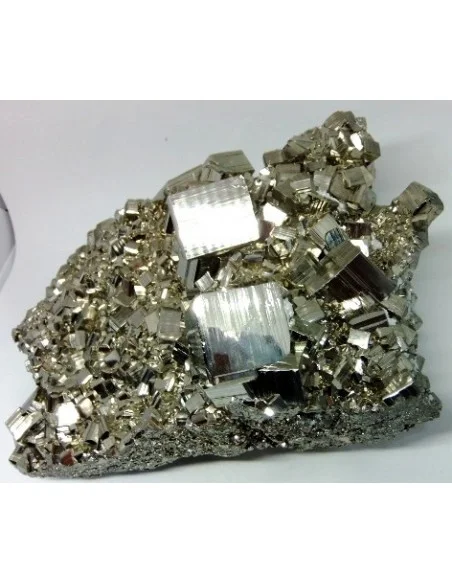 Grand geode pyrite magnifique Grand geode pyrite magnifique