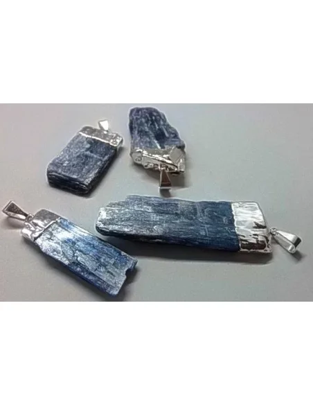 Cyanite bleue grand pendentif Cyanite bleue grand pendentif