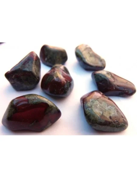 Pierre du dragon, dragon stone polis