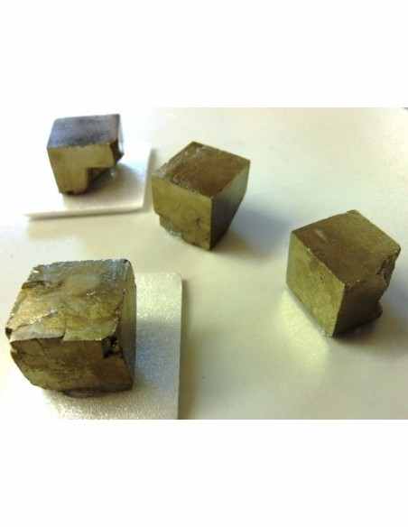 Pyrite cube 16 a 19mm Pyrite cube 16 a 19mm