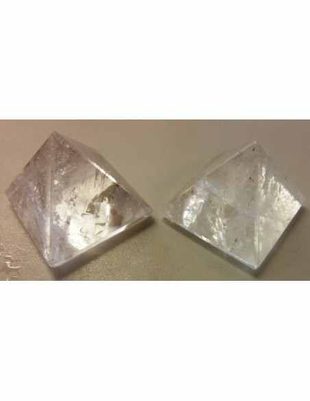 Pyramide quartz 25 a 30mm