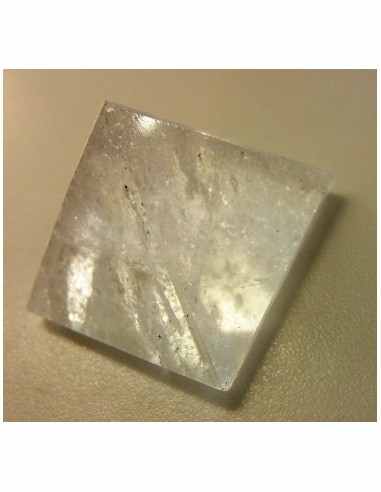 Pyramide quartz 25 a 30mm