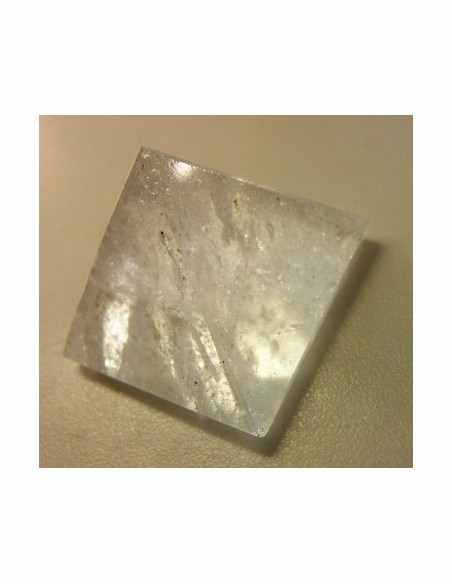 Pyramide quartz 25 a 30mm