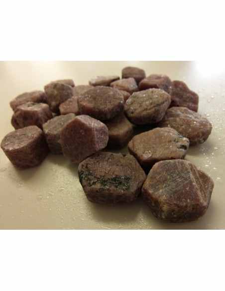 Rubis brut Tanzanie 25 a 30g