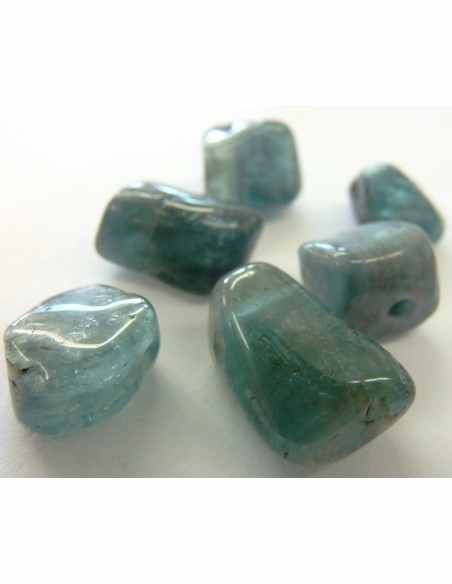 Tourmaline bleue en pendentif