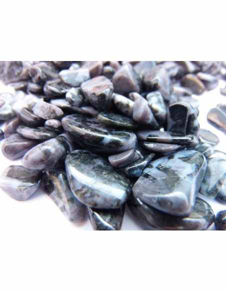 Merlinite petite pierre polis