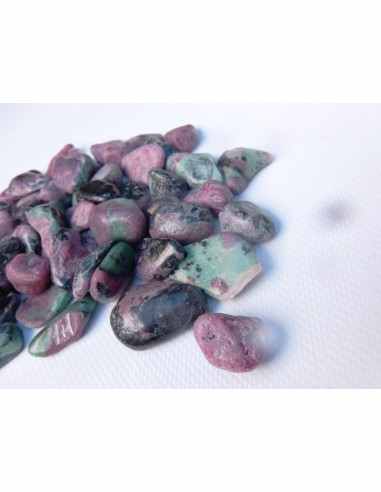 Zoisite rubis pierre