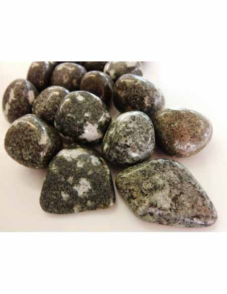 Larve volcanique, Larvikite polis Larve volcanique, Larvikite polis