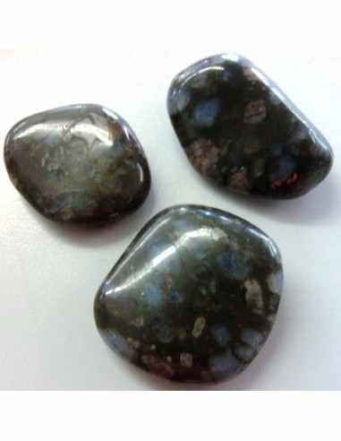 Vulcanite Llanite polis