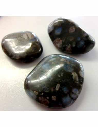 Vulcanite Llanite polis