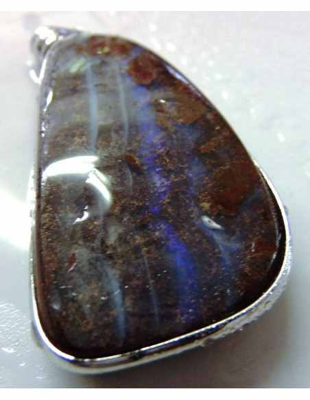 Opale noble, tantalite pendentif argent Opale noble, tantalite pendentif argent