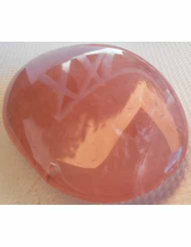Quartz rose en forme de savon
