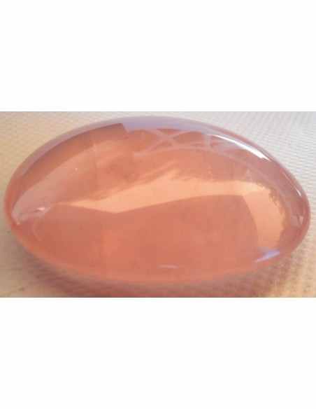 Quartz rose en forme de savon