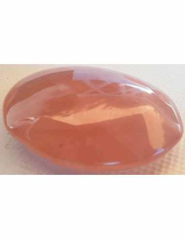 Quartz rose en forme de savon