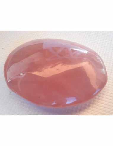 Quartz rose en forme de savon
