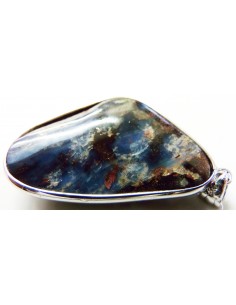 Tantalite, Opale noble pendentif