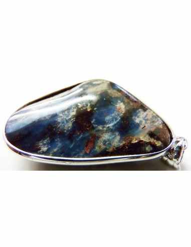 Tantalite, Opale noble pendentif