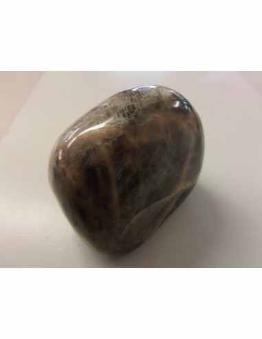 Pierre de lune noire grand galet