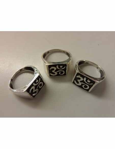 Bague OM argent