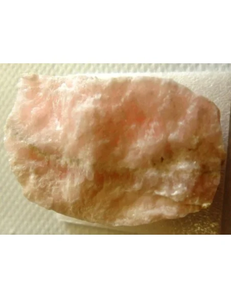 Manganocalcite brute, calcite rose Manganocalcite brute, calcite rose