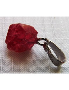 Spinelle rouge 3 octaèdres pendentif 2