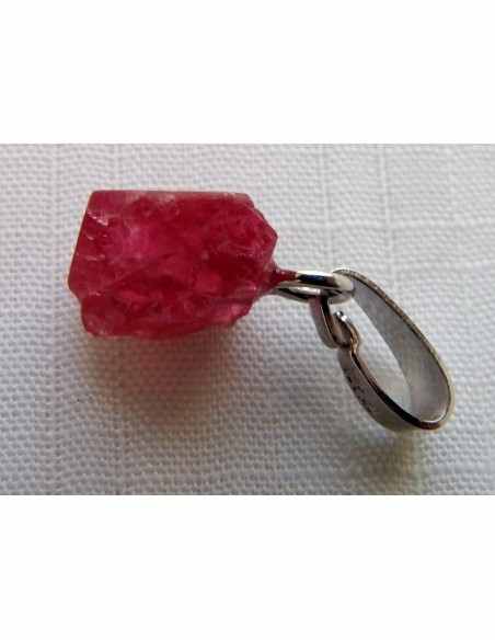Spinelle rouge 3 octaèdres pendentif Spinelle rouge 3 octaèdres pendentif