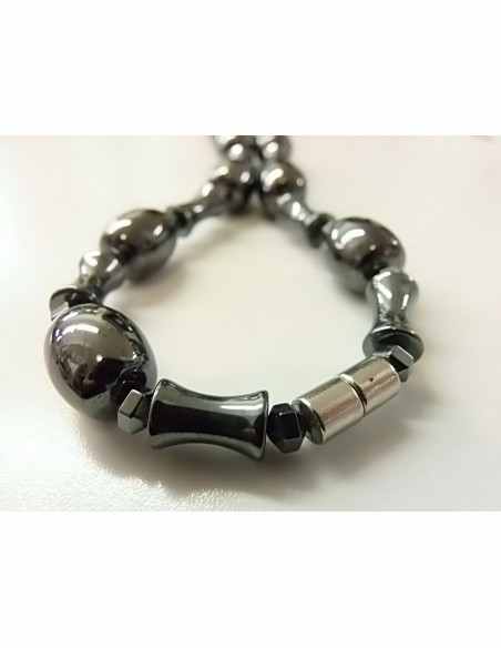 Collier magnetite aimante