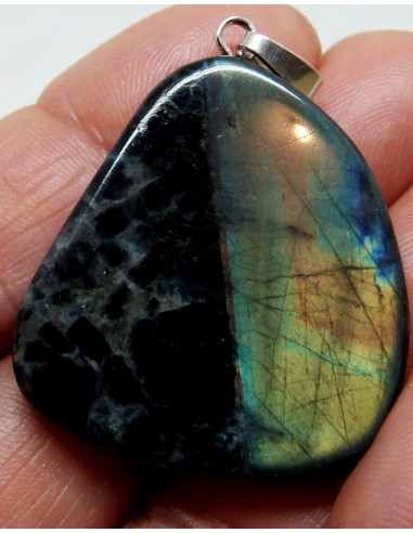Spectrolite pendentif