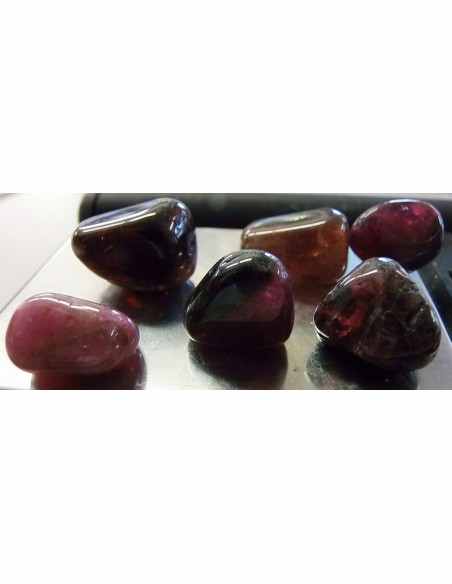 Tourmaline violette, tourmaline mauve polis Tourmaline violette, tourmaline mauve polis