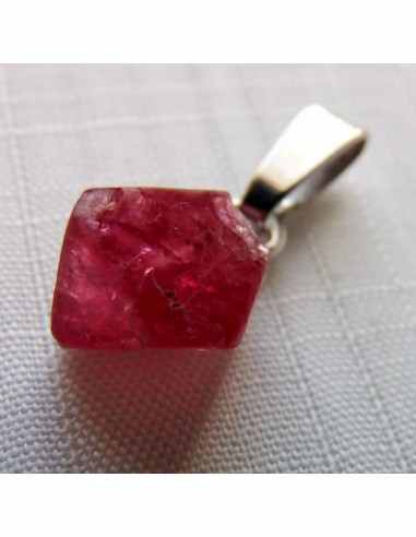 Spinelle rouge 3 octaèdres pendentif