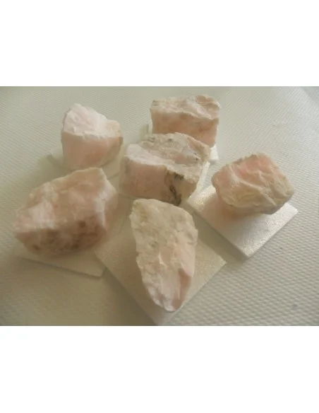 Rhodonite mineral