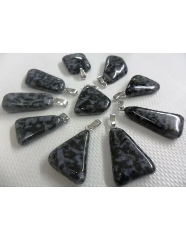 Merlinite en pendentif