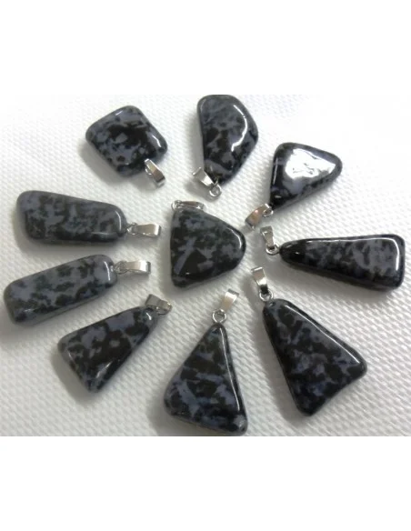 Merlinite en pendentif Merlinite en pendentif