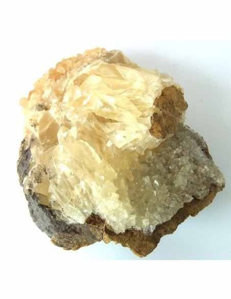 Calcite, fluorite dore cristallisé forme oiseaux Calcite, fluorite dore cristallisé forme oiseaux