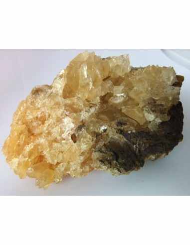 Calcite, fluorite dore cristallisé forme oiseaux